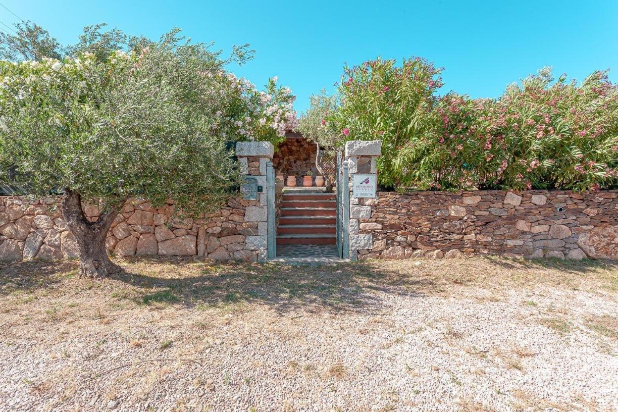 B&B Pettirosso Garden San Teodoro  Eksteriør bilde